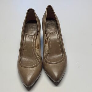 Frye Regina Pumps